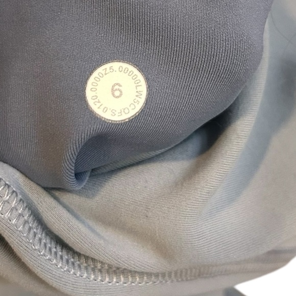 Lululemon Invigorate High-Rise Tight 25" Rhino Grey- Size 6 - Picture 10 of 14
